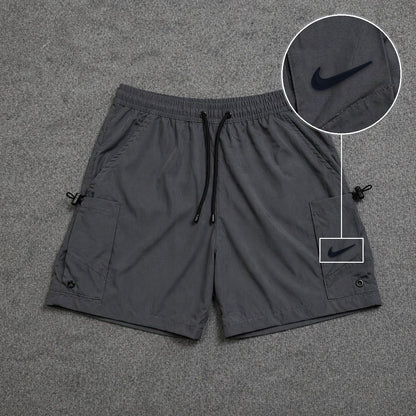 Short Cargo Streetwear Urban com Bolsos Laterais Cinza com patch Nike Facao Sp Preto