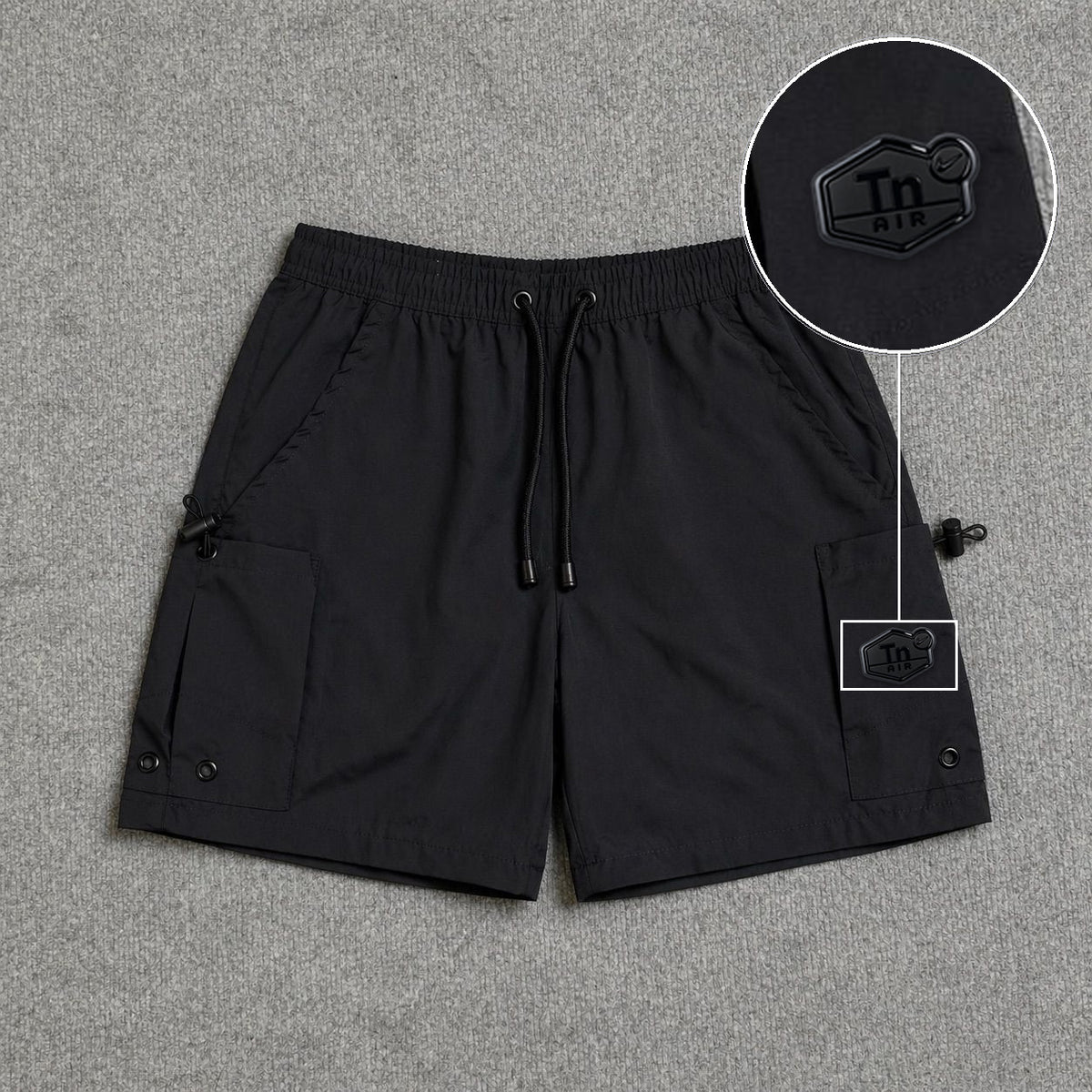 Short Cargo Streetwear Urban com Bolsos Laterais Preto com patch Tn Resinado Preto