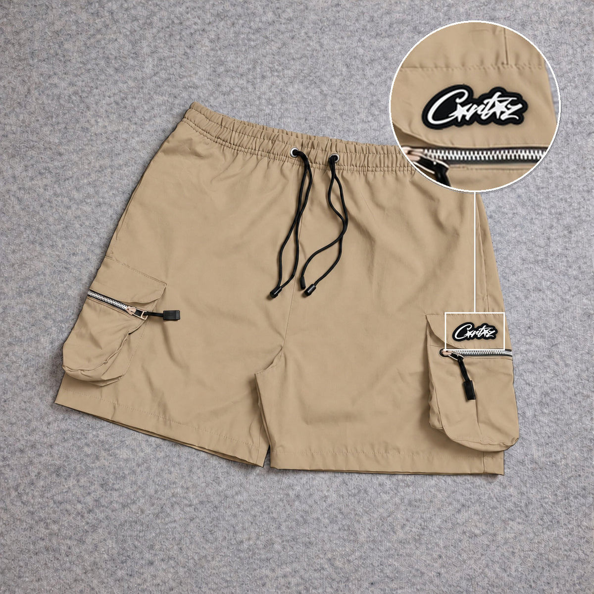 Short Premium Cargo Boll Bege com patch Cortez Escrito