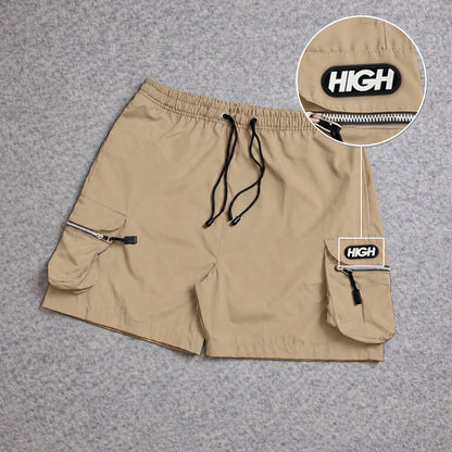 Short Premium Cargo Boll Bege com patch High Resina Oval Preta