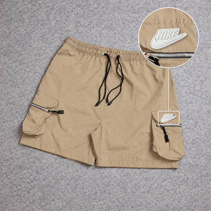 Short Premium Cargo Boll Bege com patch Nike Branco