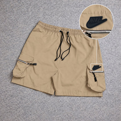 Short Premium Cargo Boll Bege com patch Nike Preto