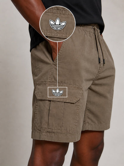 SHORT SARJA CARGO CAQUI com patch Adidas P B