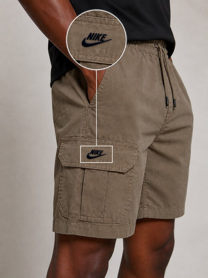 SHORT SARJA CARGO CAQUI com patch Nike Escrita Sp Preto