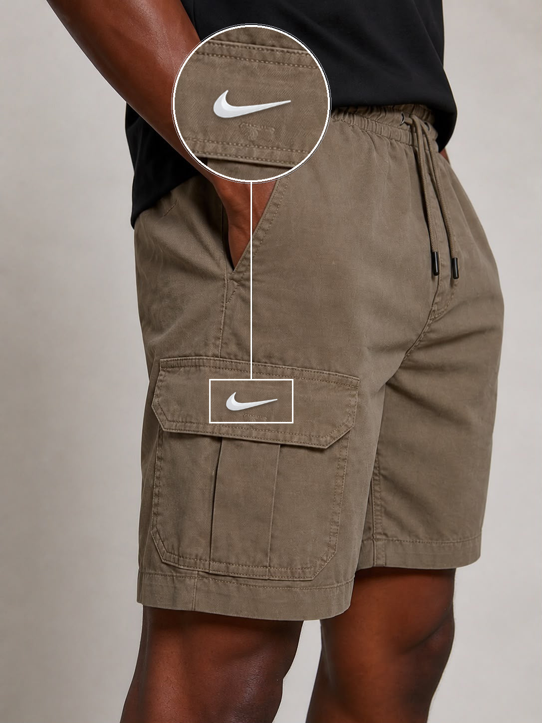 SHORT SARJA CARGO CAQUI com patch Nike Swoosh Branco