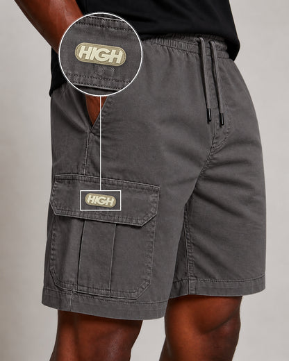 SHORT SARJA CARGO CINZA CHUMBO com patch High Resina Oval Bege