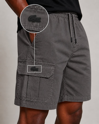 SHORT SARJA CARGO CINZA CHUMBO com patch Lacoste Sp Preto