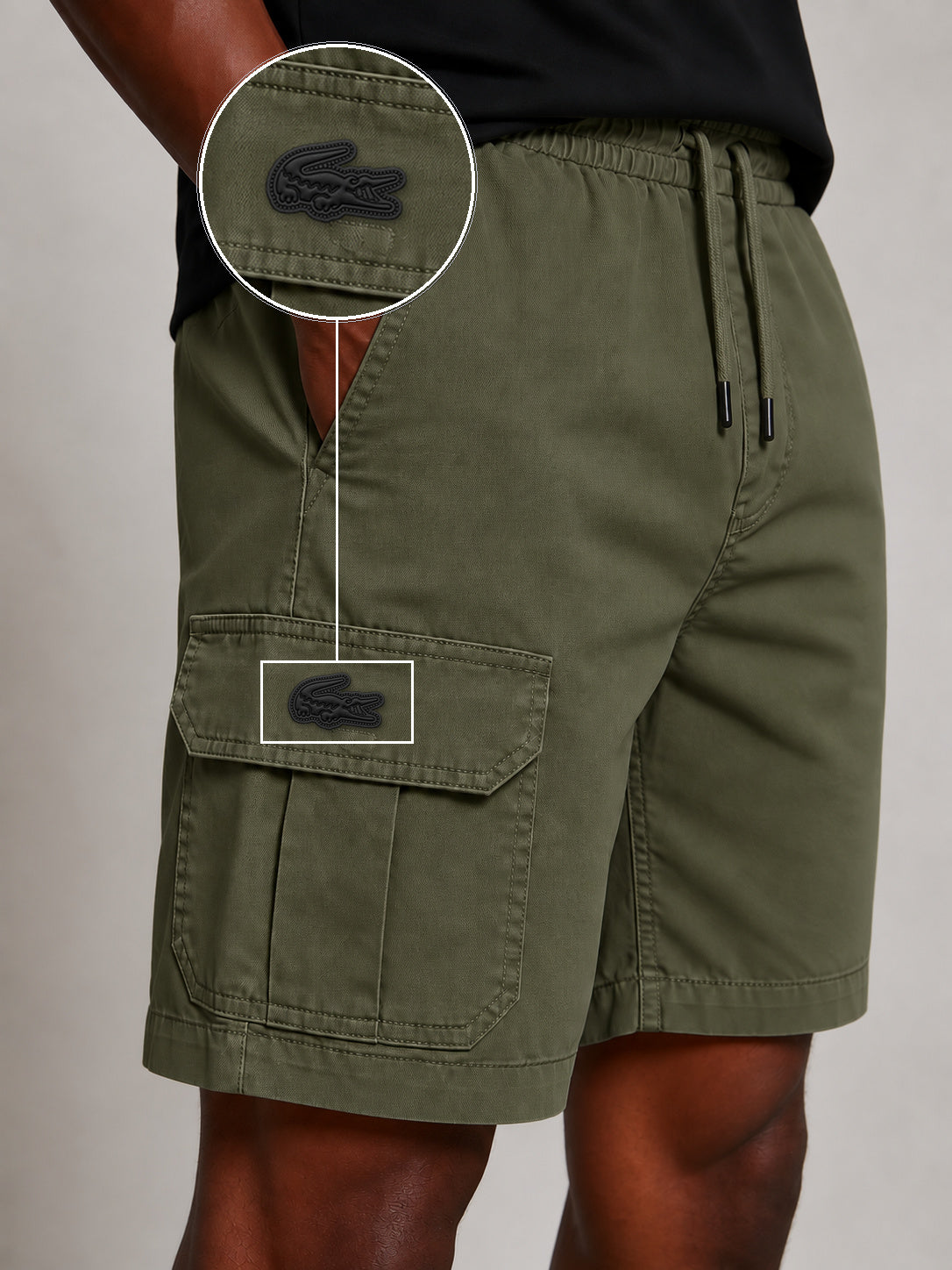 SHORT SARJA CARGO VERDE MILITAR com patch Lacoste Sp Preto