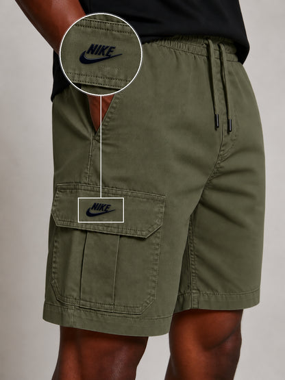 SHORT SARJA CARGO VERDE MILITAR com patch Nike Escrita Sp Preto