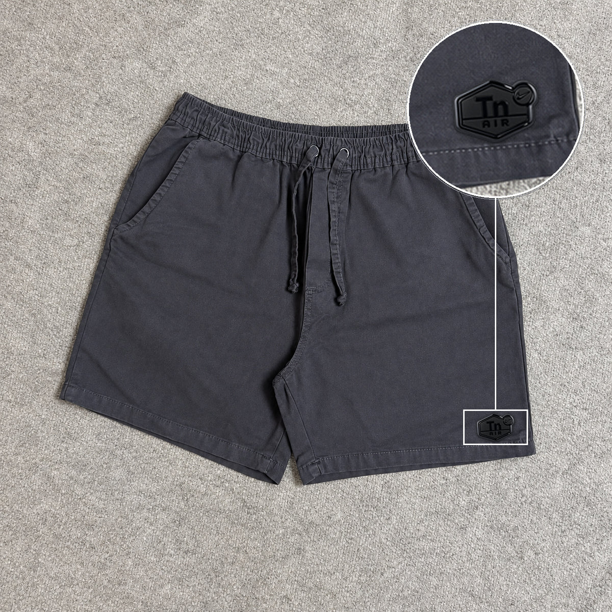 SHORT SARJA MAURICINHO CINZA CHUMBO com patch Tn Resinado Preto