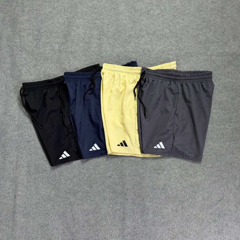 short basico adidas